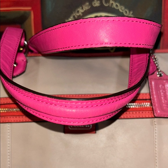 Coach Daisy Spectator Leather Emma Tote Bag - Picture 4 of 16